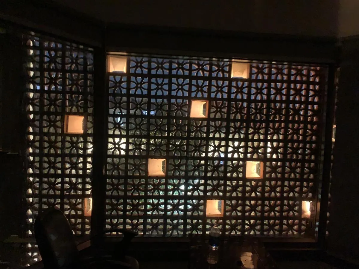 Square9 - A Boutique Hotel Γκουργκάον