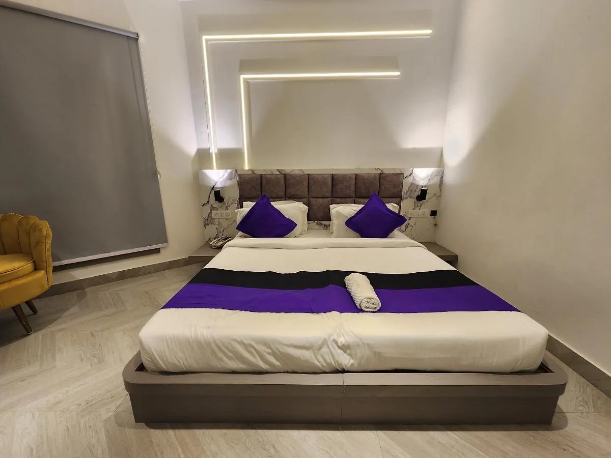 ***  Square9 - A Boutique Hotel Γκουργκάον Ινδία