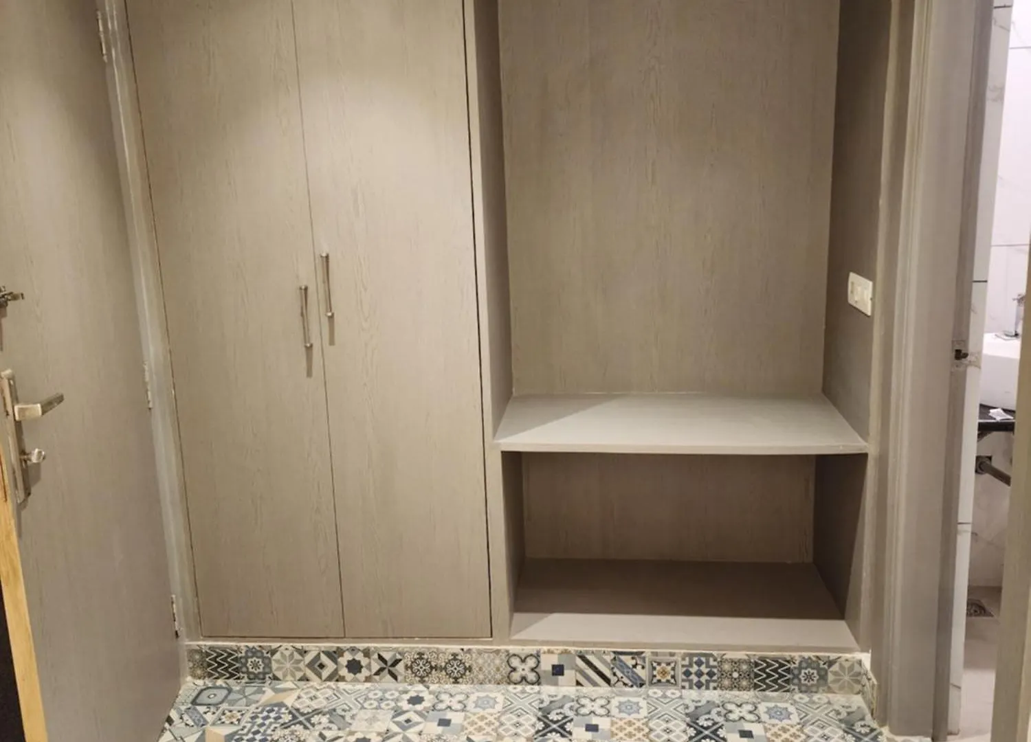 Square9 - A Boutique Hotel Γκουργκάον